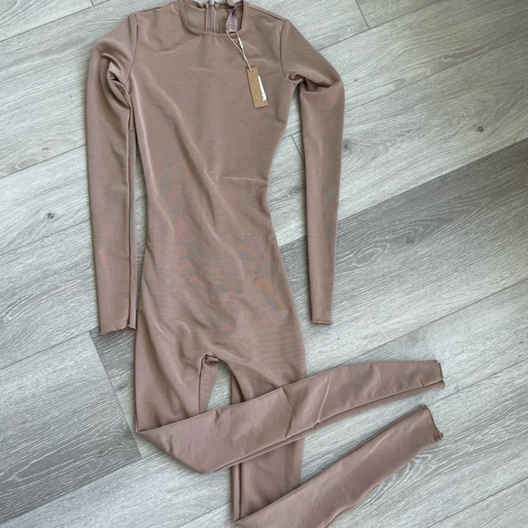 NEW tan skims catsuit bodysuit mesh - Picture 2 of 7